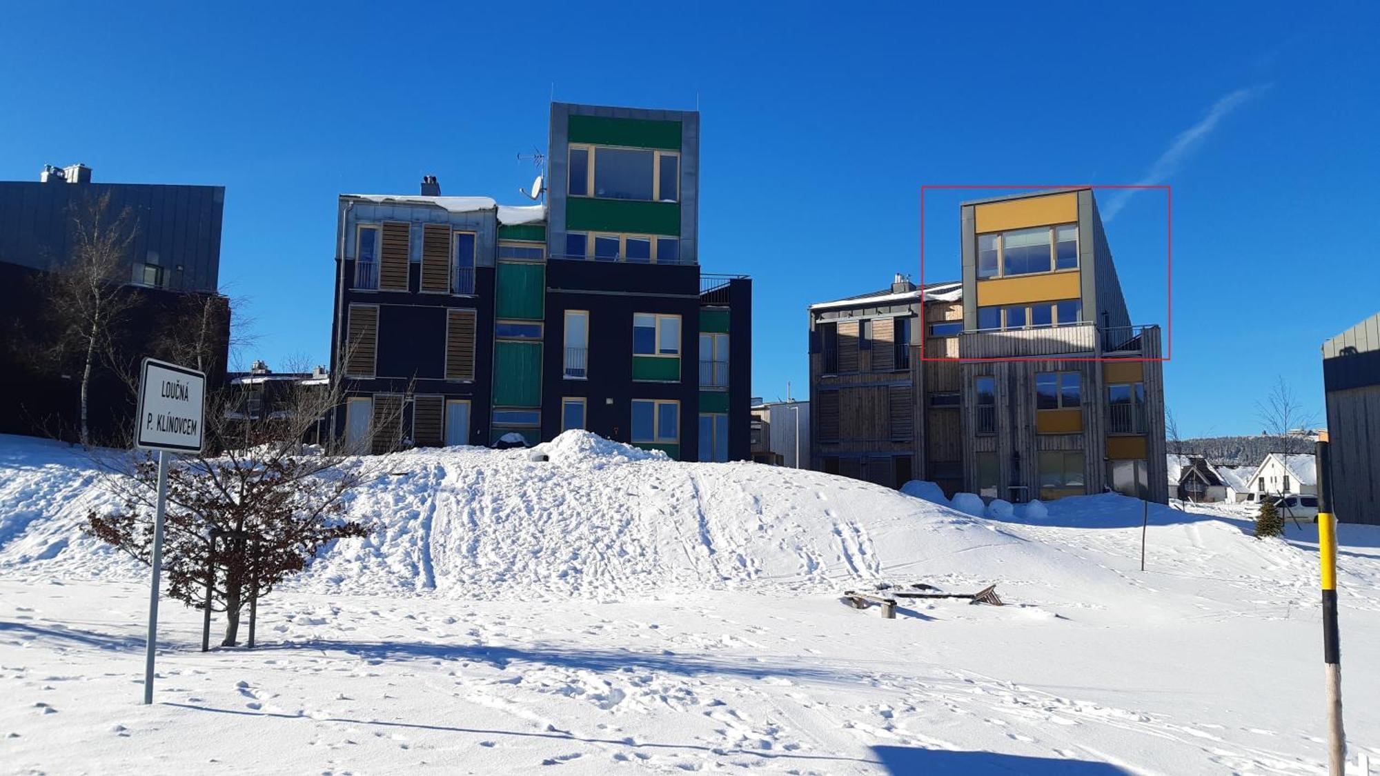 Mezonetovy Apartman Se Dvema Balkony A Vyhledem โลชนา โปด กลิโนฟเซม ภายนอก รูปภาพ